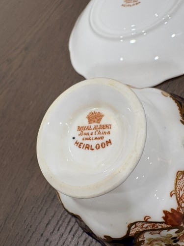 Royal Albert vintage cup and saucer - photo 4