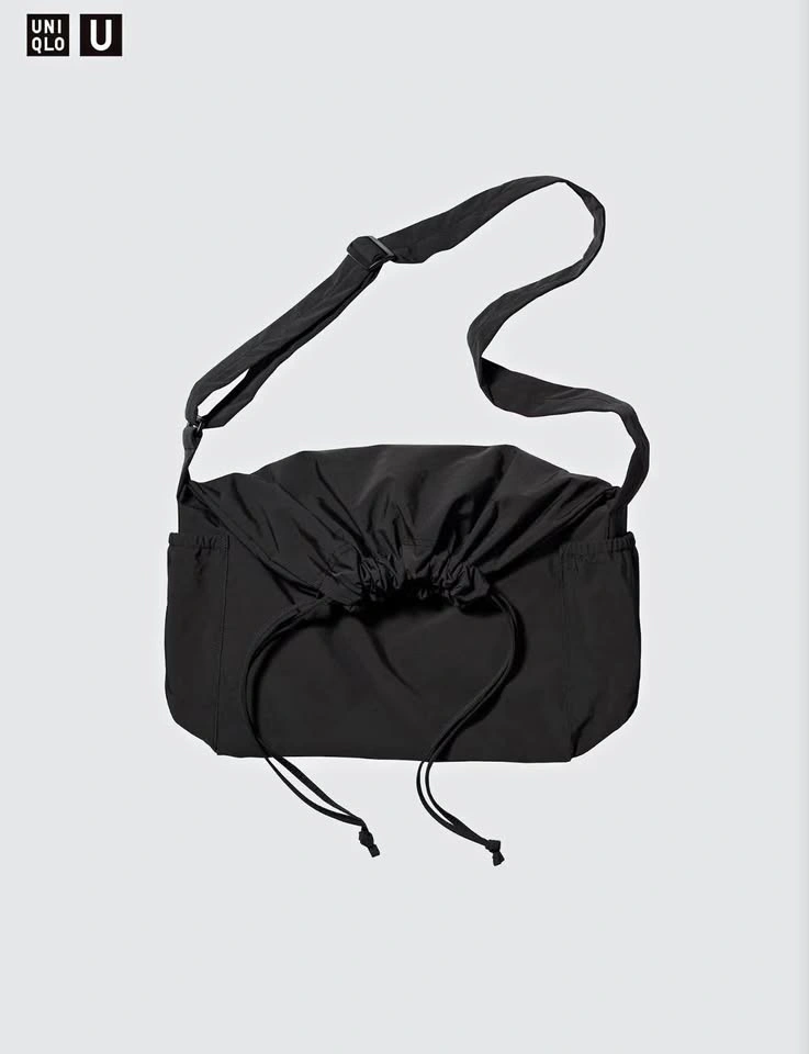 Uniqlo U Drawstring Shoulder Bag – Black