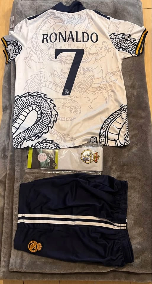 Football jersey set size 28 & 30 - photo 2