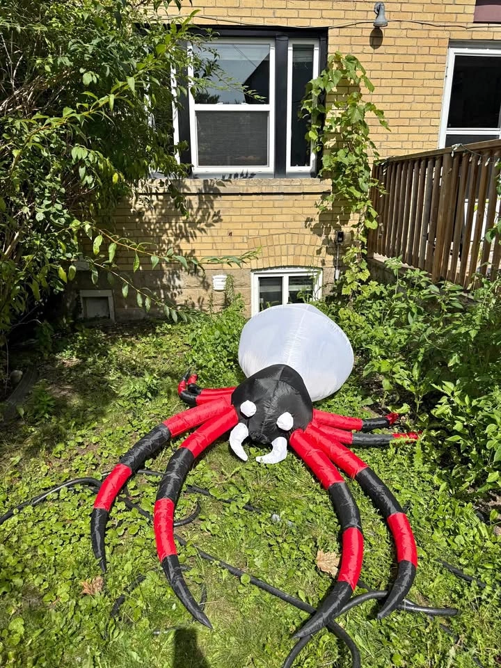 GOOSH 8 FT Giant Halloween Inflatable Spider w/ Magic Light