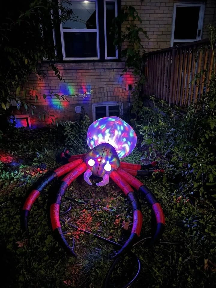 GOOSH 8 FT Giant Halloween Inflatable Spider w/ Magic Light - photo 2