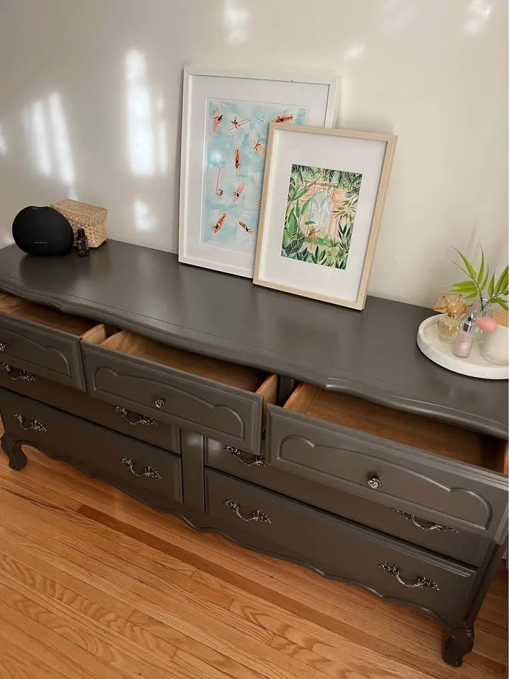 Elegant French Provincial Style Dresser image indicator(5)