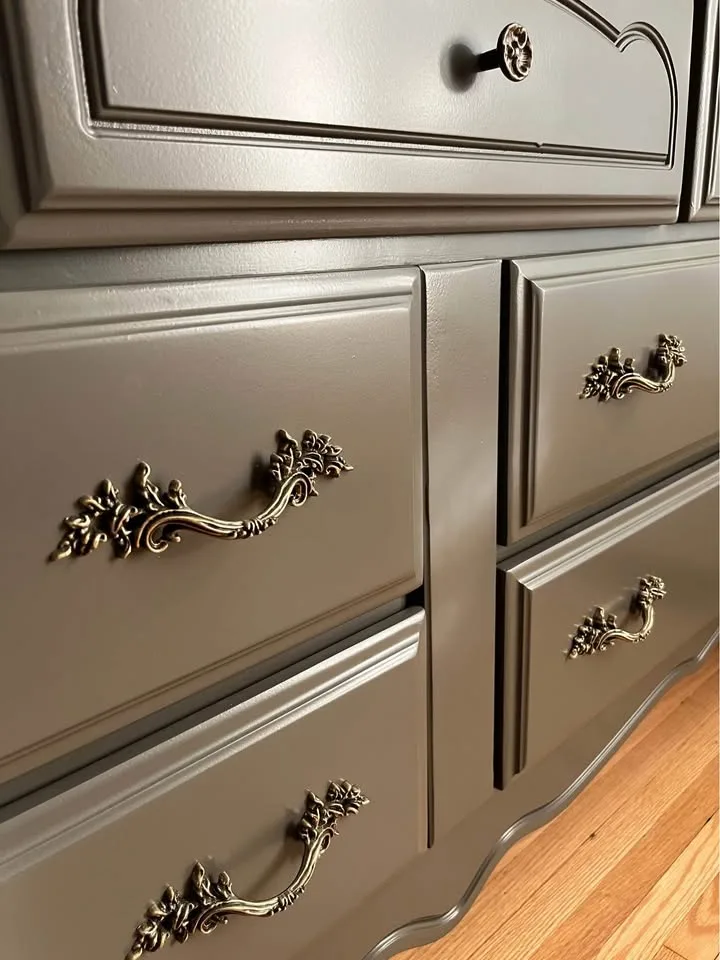 Elegant French Provincial Style Dresser image indicator(9)