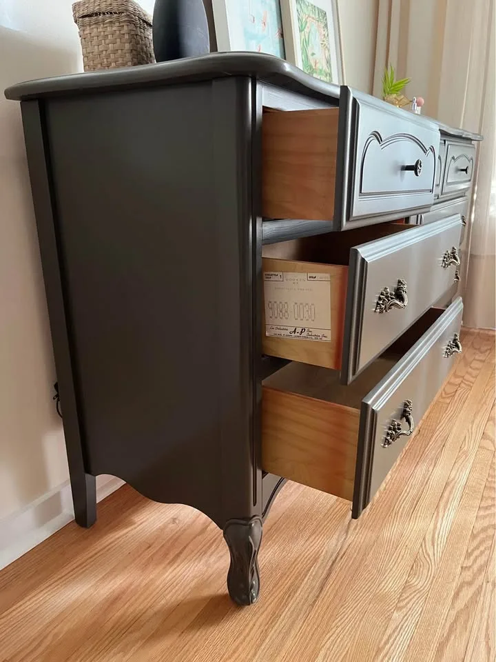 Elegant French Provincial Style Dresser image indicator(10)