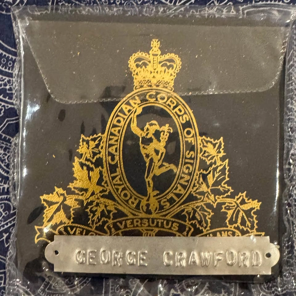 Vintage Royal Canadian Corps of Signals Memorabilia - photo 2