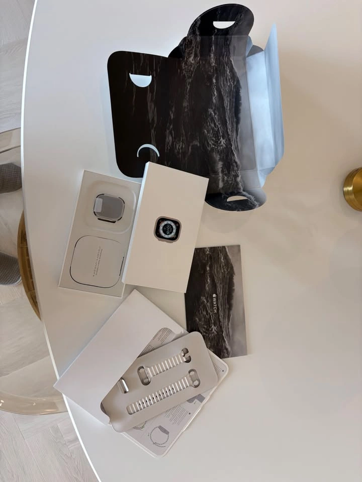 Apple Watch Ultra First Gen - photo 2