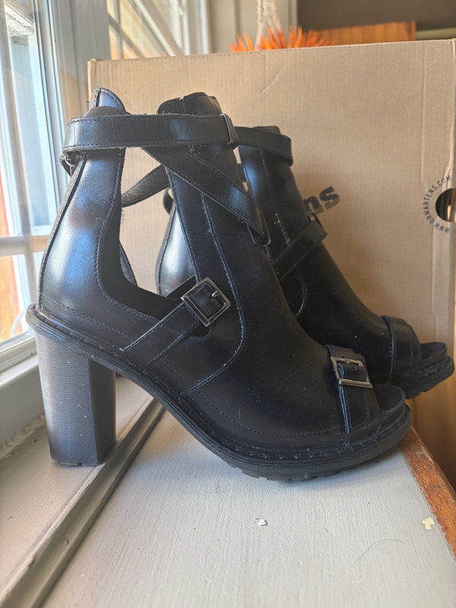 Dr. Martens Candice Leather Heels – Women’s 7 / EU 38
