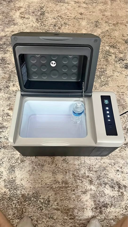 23QT Portable Car Refrigerator / Freezer
