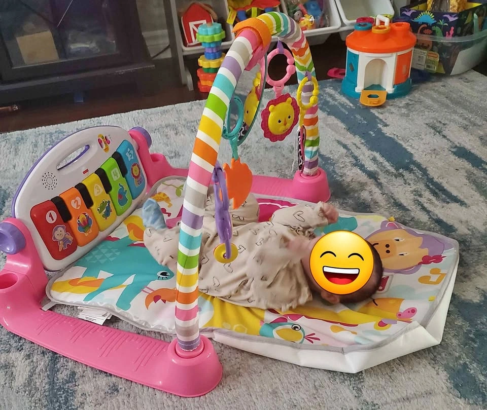 Fisher-Price Deluxe Kick & Play Piano Gym Playmat