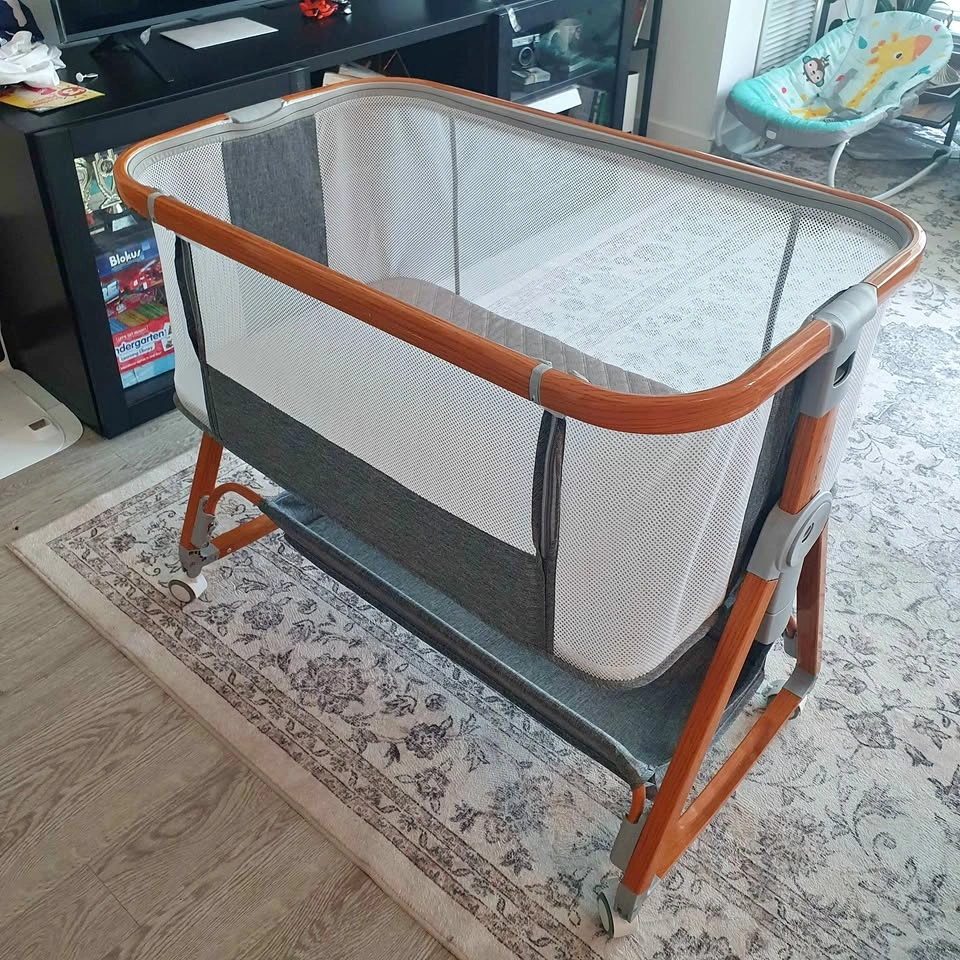 Bedside Bassinet, baby crib, bedside sleeper