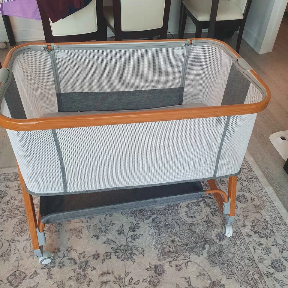 Bedside Bassinet, baby crib, bedside sleeper - photo 2