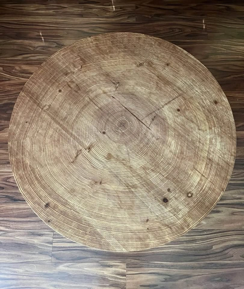 Round Wood-Look Coffee Table – 31.5” – Lightweight - photo 2