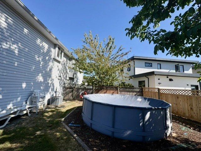 3 Beds 3 Baths - House - photo 5