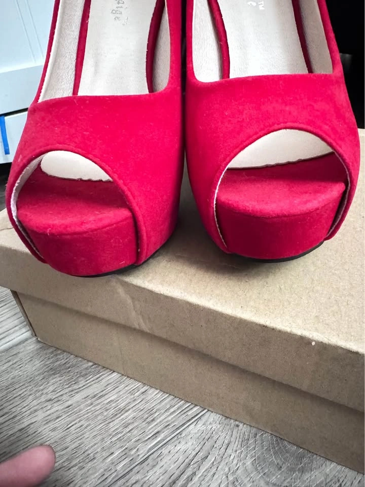 Red Peep toe Heels - photo 2