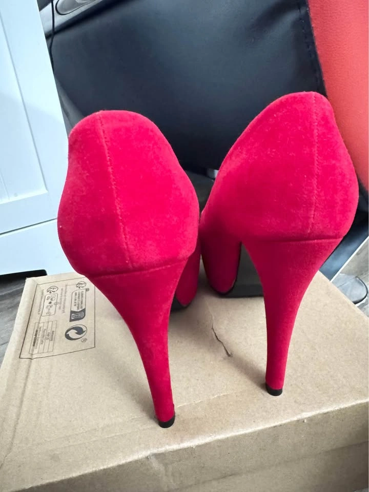 Red Peep toe Heels - photo 5