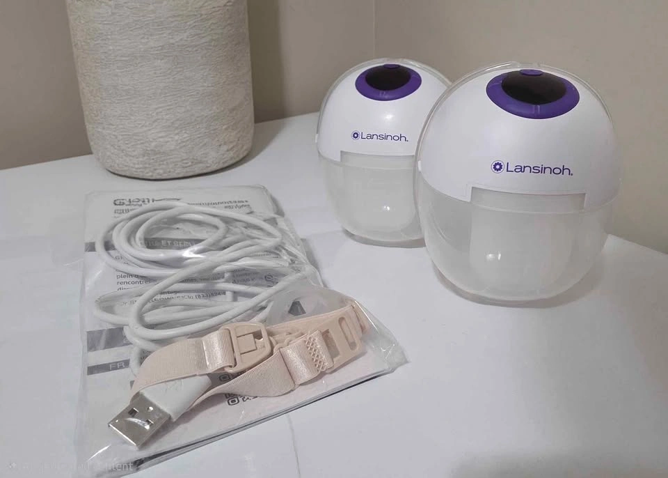 Brand New Breast Pump with Accessories (No Box) - photo 4