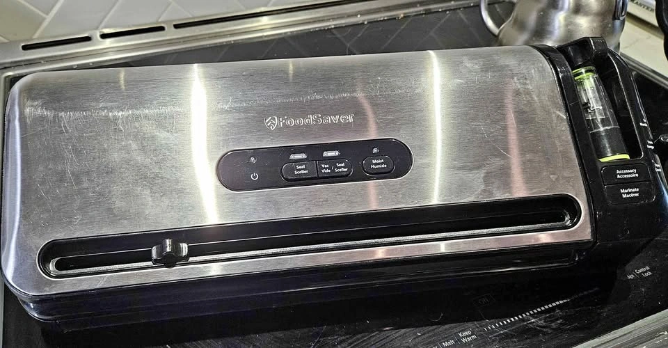 FoodSaver Vacuum Sealer