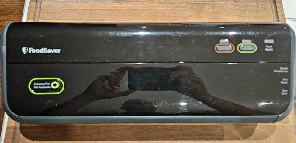 FoodSaver Vacuum Sealer