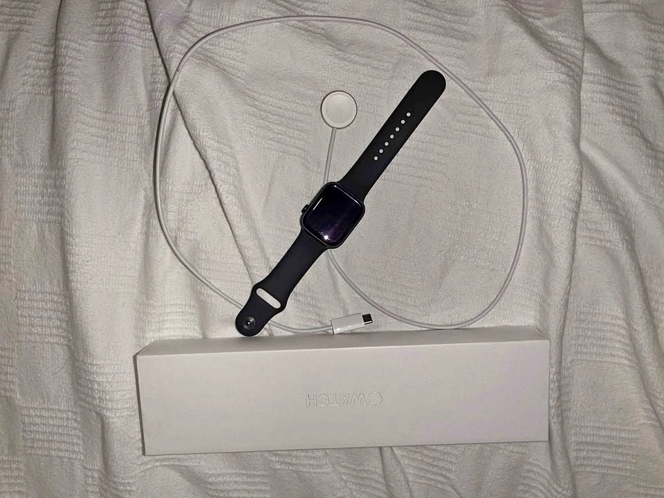 Apple Watch Series 8 45 (GPS)