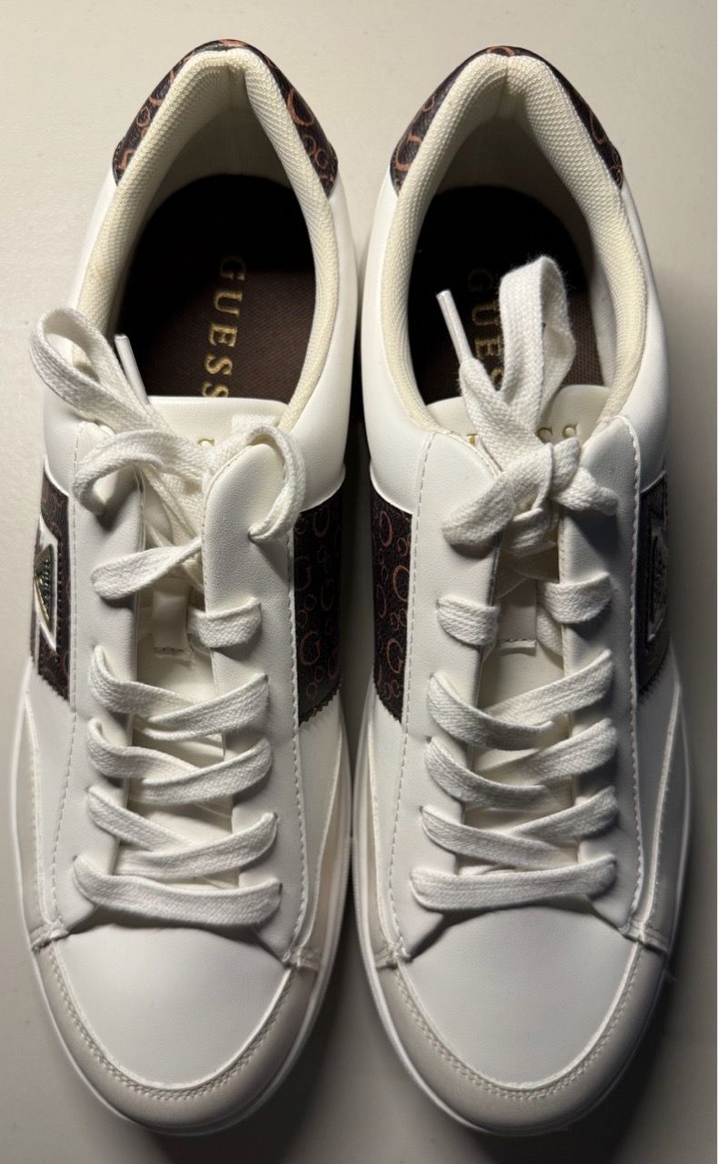 GUESS White GMBULLMAN-M shoes Men’s Size 11.5 - photo 3