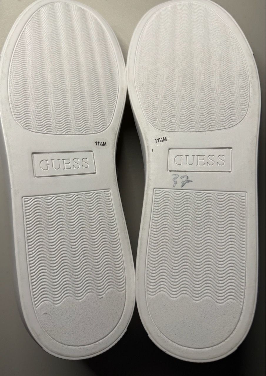 GUESS White GMBULLMAN-M shoes Men’s Size 11.5 - photo 5