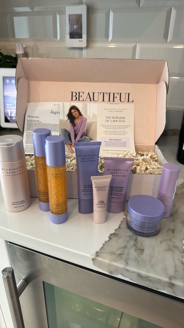 Meaningful Beauty by Cindy Crawford Full Size Skincare Set NEW