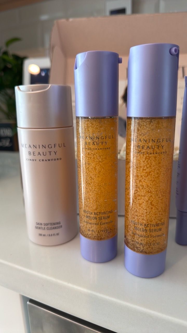 Meaningful Beauty by Cindy Crawford Full Size Skincare Set NEW - photo 2