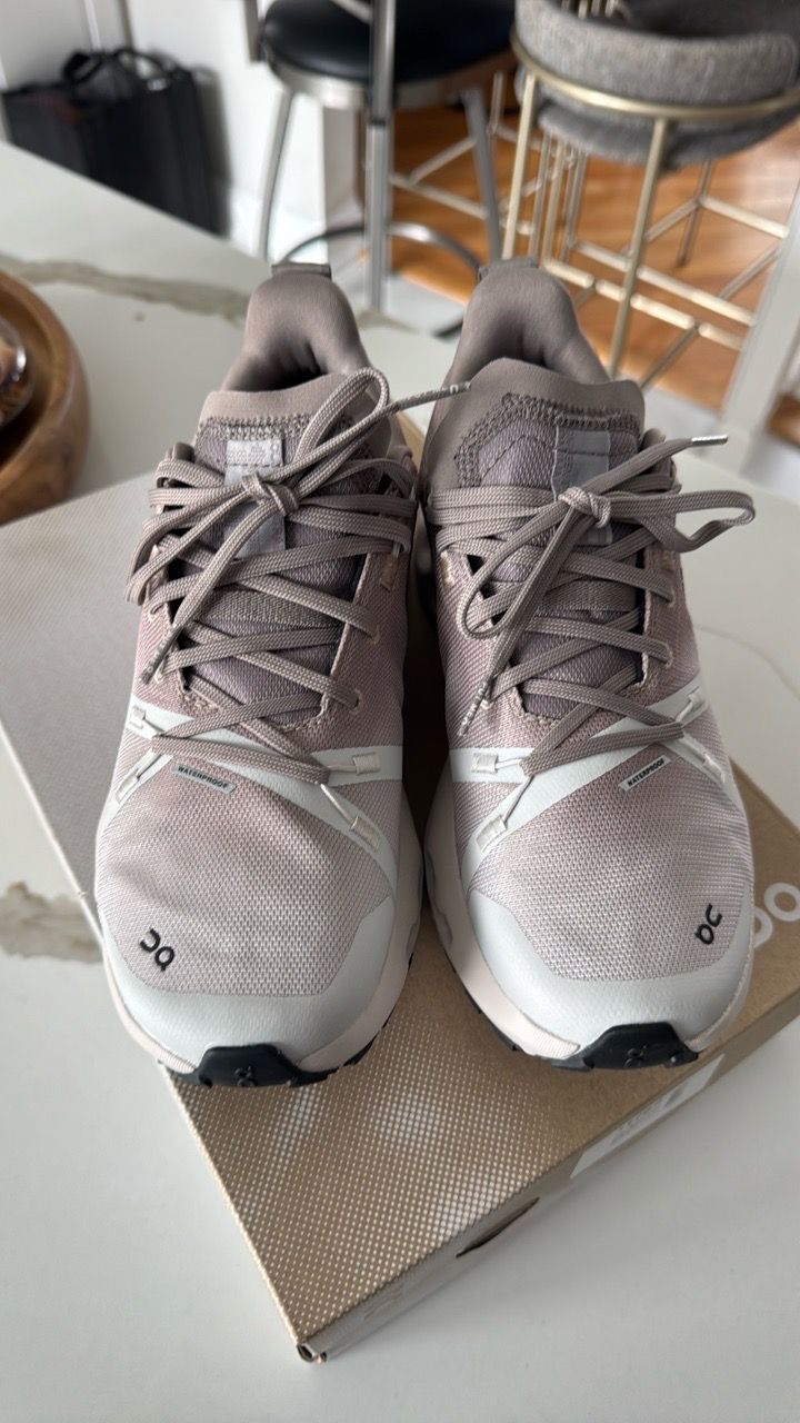 OC On Cloud Cloudsurfer Trail WP Ombre Tan Gray Women Size 7 - photo 3