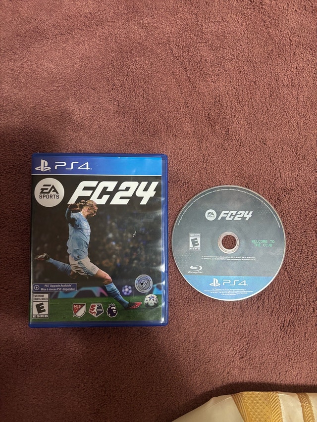 PS4 Bundle With 2 games and headphone - photo 5