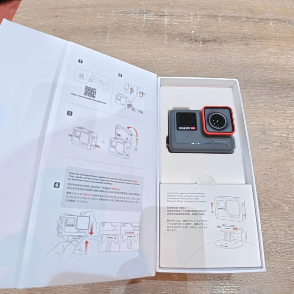 Insta360 Ace Action Camera - photo 2
