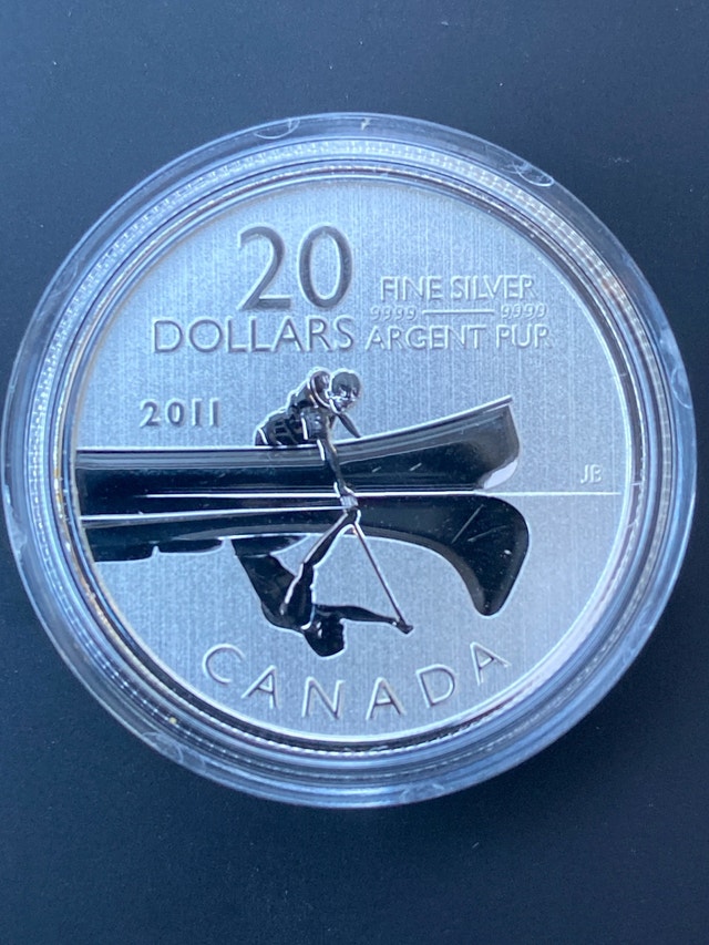 Royal Canadian Mint 2011 20 Dollar Fine Silver Canoe Coin