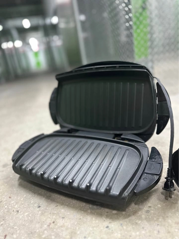 George Foreman Lean Mean Fat-Reducing Grilling Machine - photo 2