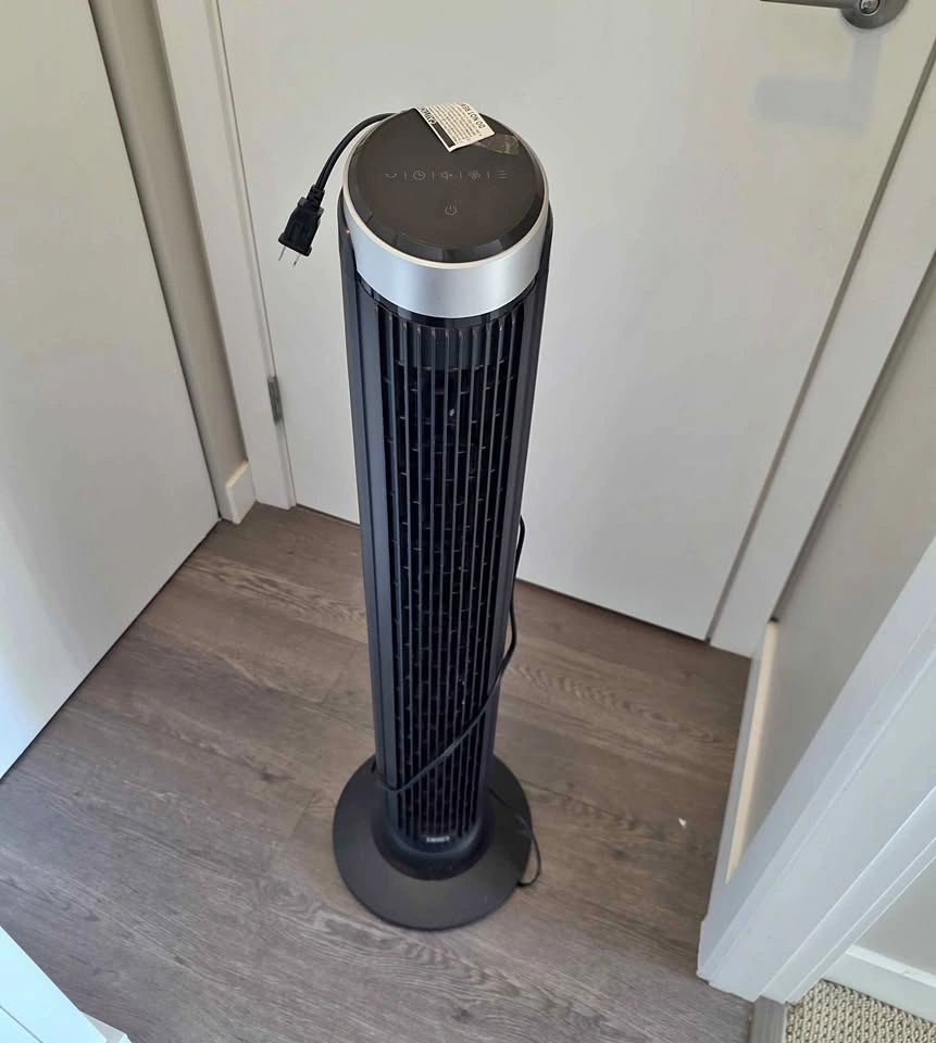 Dreo 40" Oscillating Tower Fan – 5 Speeds & 4 Modes