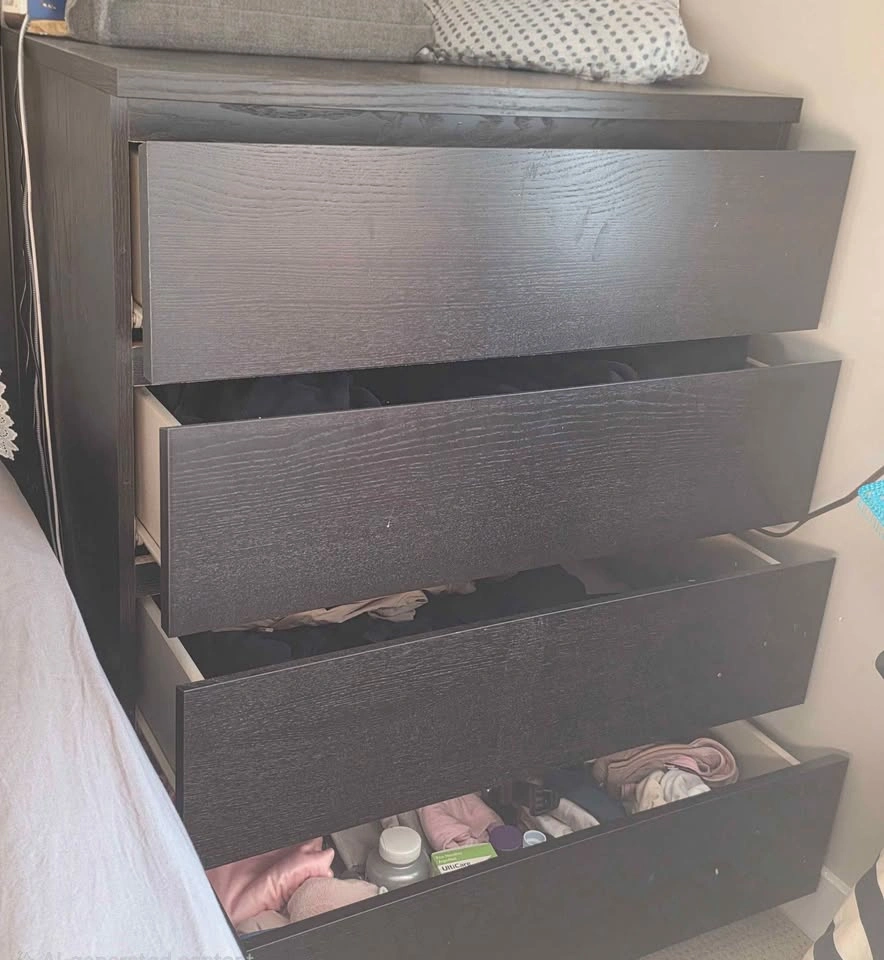 IKEA MALM 4-Drawer Chest – Black-Brown – Good Condition - photo 2