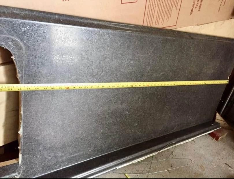 Double sink in good condition