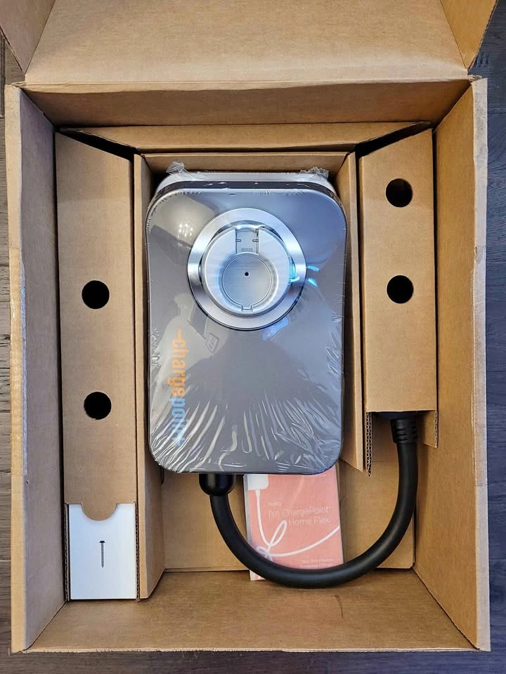 NEW IN BOX ChargePoint Home Flex EV Charger 6-50 CPH50 J1772