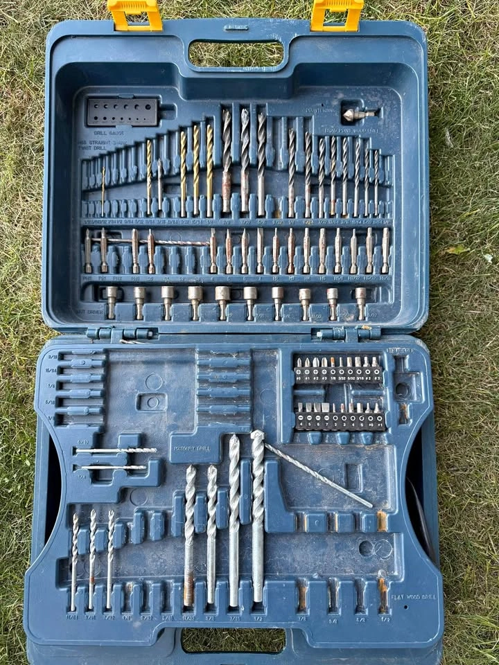 Mastercraft Drill Bit Tool Set with Hammer Drill