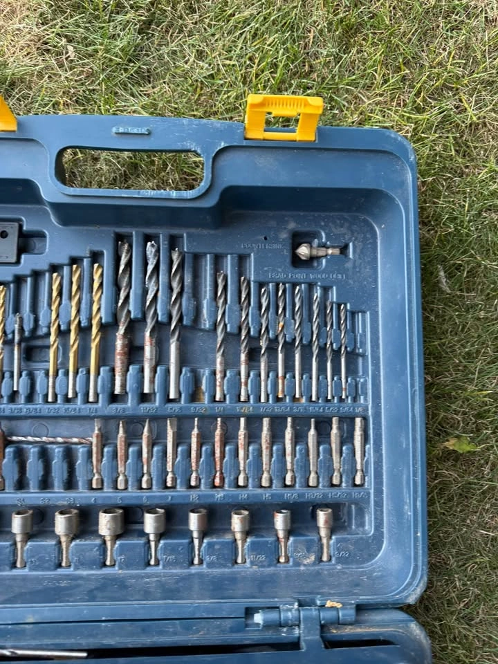 Mastercraft Drill Bit Tool Set with Hammer Drill - photo 4