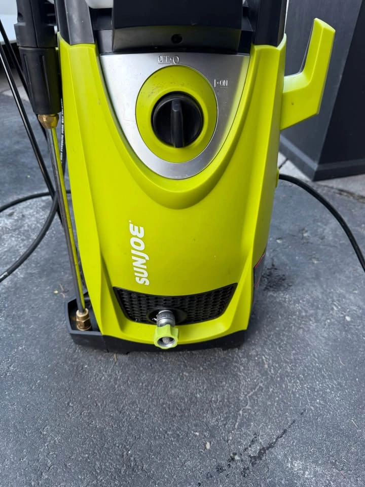 SunJoe 3000 PSI Pressure Washer - photo 2