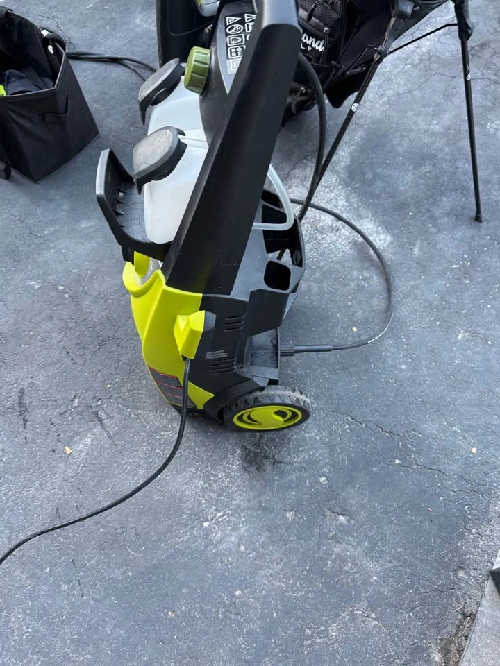 SunJoe 3000 PSI Pressure Washer - photo 4
