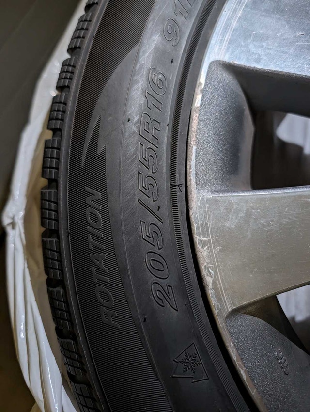 Winter Tires + Original Honda Rims - Barely Used - Full Set - photo 3