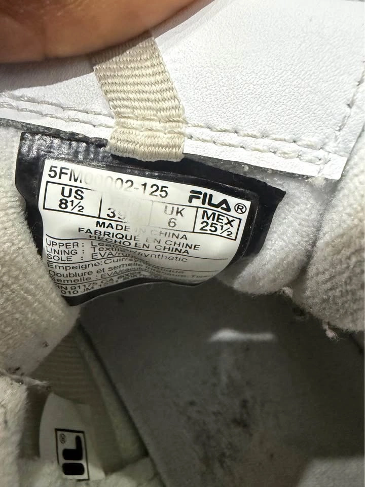 FILA Disruptor 2 White Sneakers Size 8.5 - photo 3