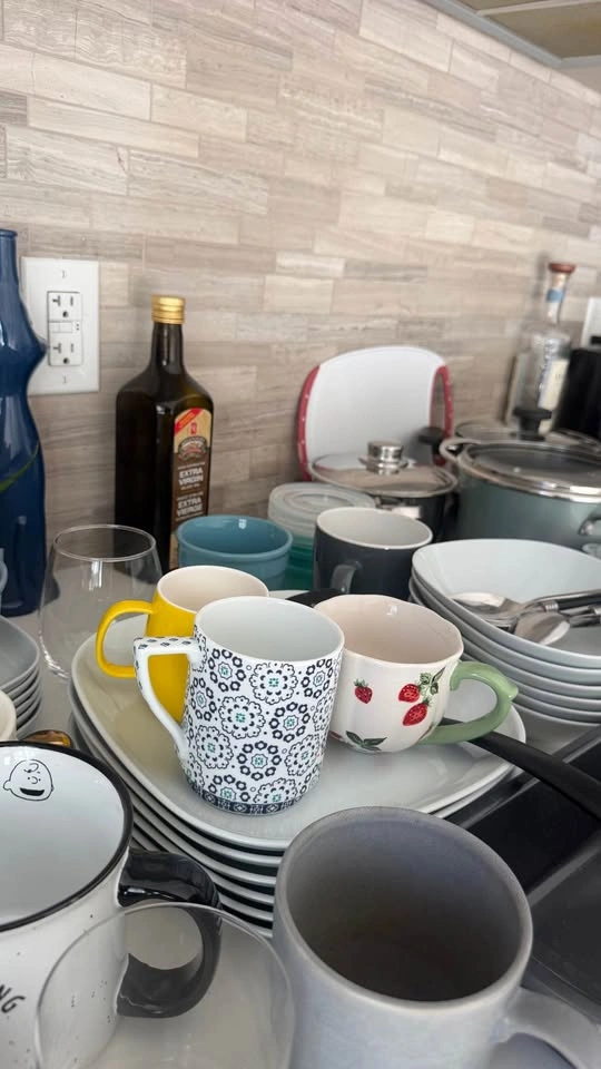Large Assorted Kitchenware and Cookware Lot - photo 3