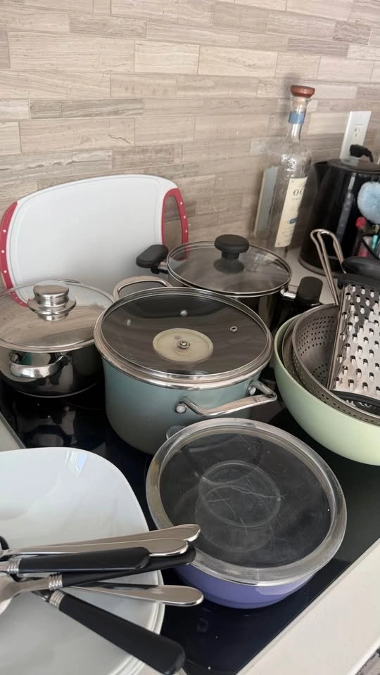 Large Assorted Kitchenware and Cookware Lot - photo 5