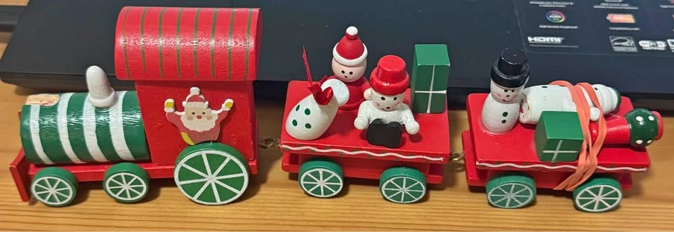 Wooden Christmas Train Decoration – Santa & Snowmen – 3 Piece Se