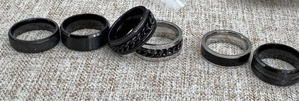 Men’s Black & Silver Fashion Rings – Size 8 – 6 Rings