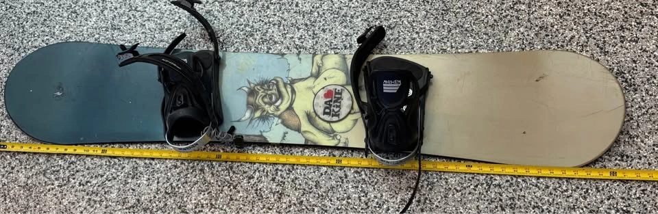 Dakine Snowboard Package – Board, Bindings, Boots & Goggles - photo 2