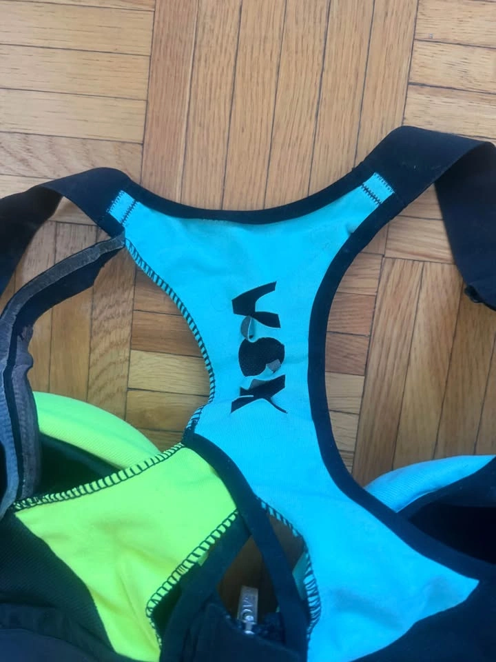 Victoria’s Secret Front-Zip Sports Bra - VSX Sport size 38DD - photo 3