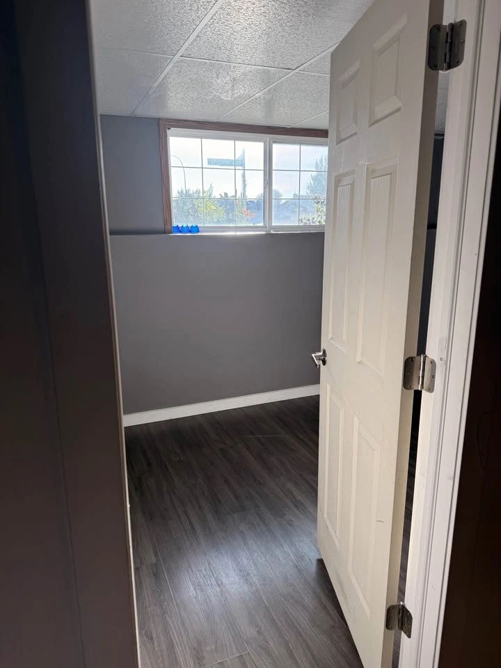 Private room for rent in Saddlemont Cres NE - photo 5
