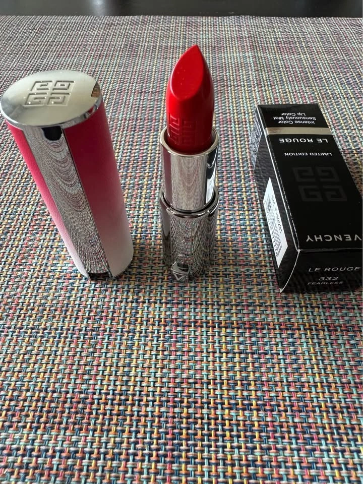 Givenchy Le Rouge Limited Edition Matte Lipstick 332 Fearless - photo 2
